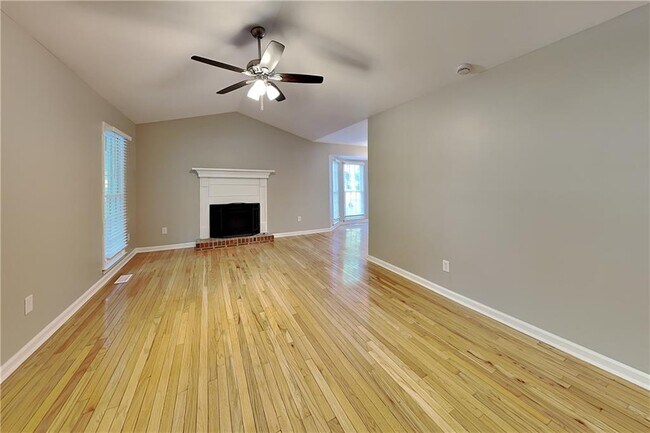 Foto del edificio - 274 Peach Crossing Dr