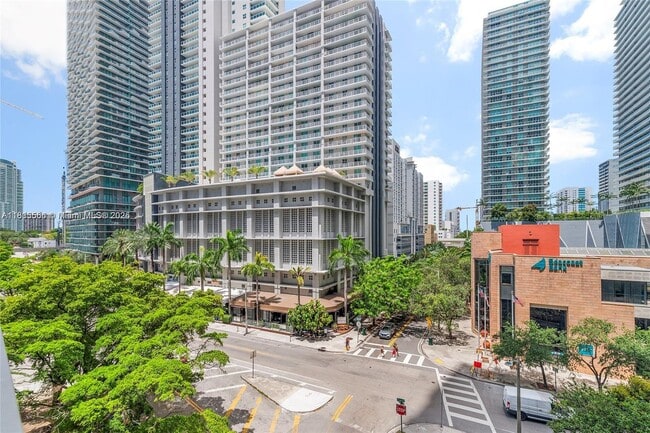 Building Photo - 1080 Brickell Ave