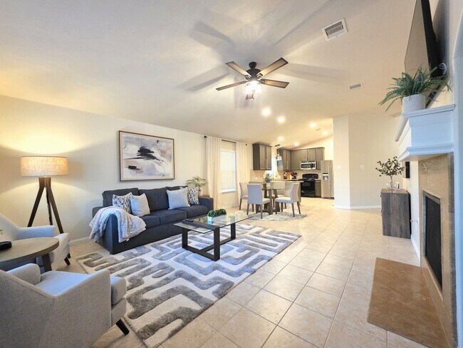 Foto del edificio - 15434 Kaston Dr