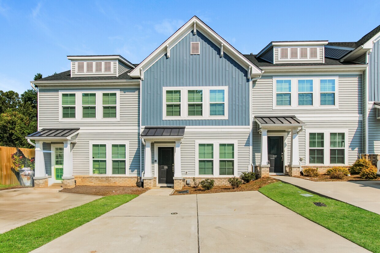 Foto principal - 335 Northwood St