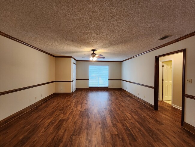 Foto del edificio - 103 Maplewood Ct
