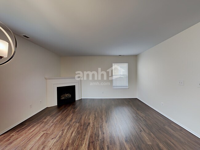 Building Photo - 14915 94th Ave Ct E
