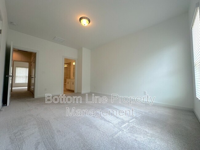 Foto del edificio - 2145 Noble Townes Wy