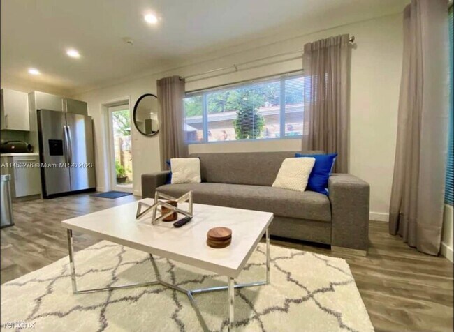 Foto del edificio - 3 br, 2 bath House - 1119 NW 7th Ave 1
