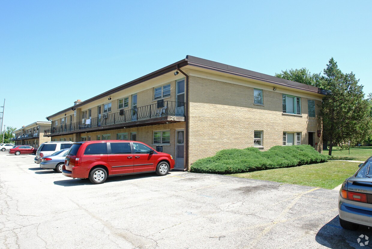 Primary Photo - 29 King Arthur Dr