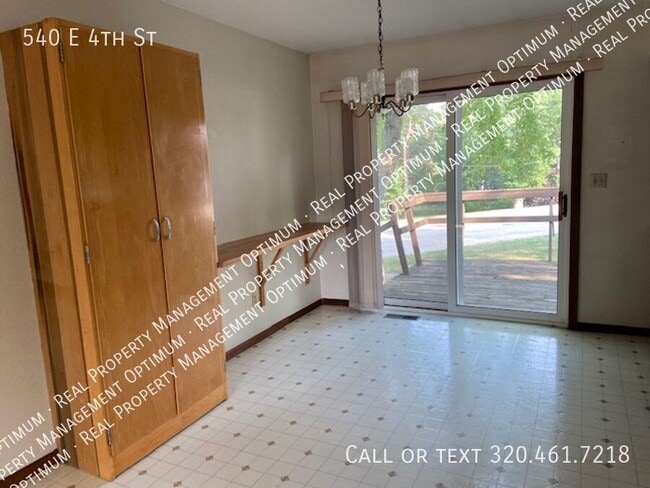Foto del edificio - 540 E 4th St