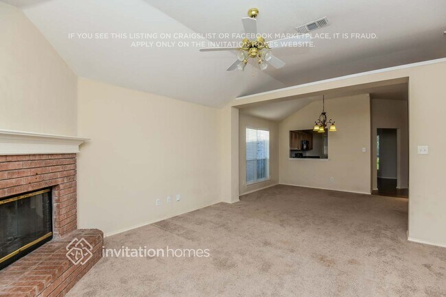 Foto del edificio - 9055 Rushing River Dr