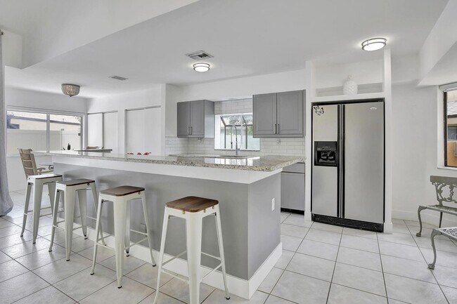 Building Photo - 9341 Chelsea Drive S