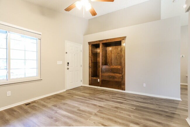 Foto del edificio - 8753 Snowbird Way