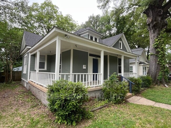 Building Photo - 1743 Euclid Ave