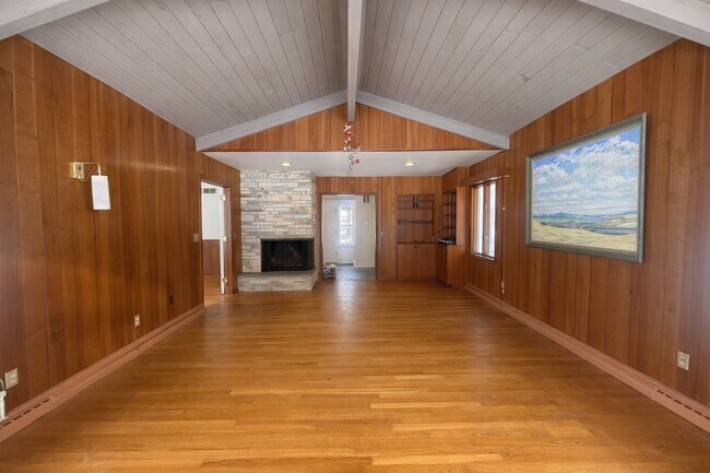 Foto del edificio - 520 Murray Hill Rd