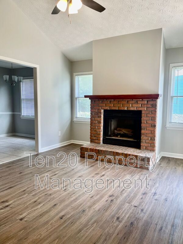 Building Photo - 2521 Lacey Oak Ct