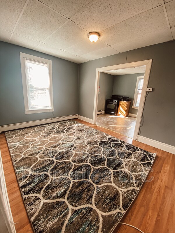 157 W High St Unit 6, Womelsdorf, PA 19567 Condo for Rent in Womelsdorf, PA