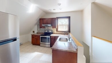 Building Photo - 45 Henry Ave