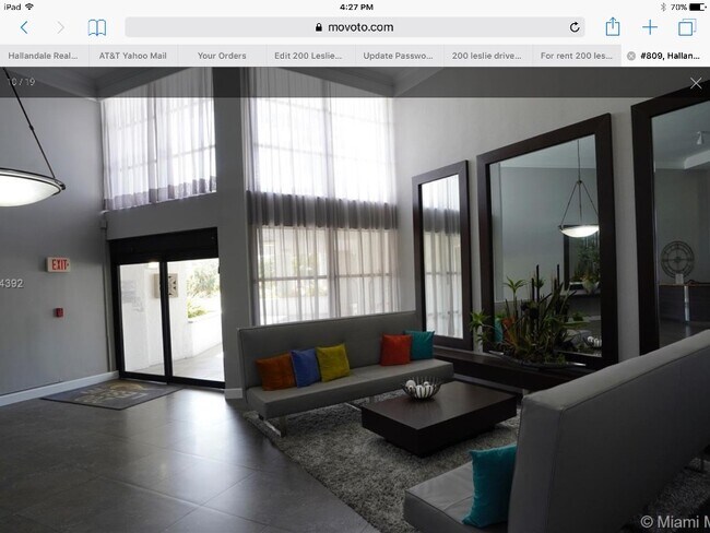 Foto del edificio - 200 Leslie Dr