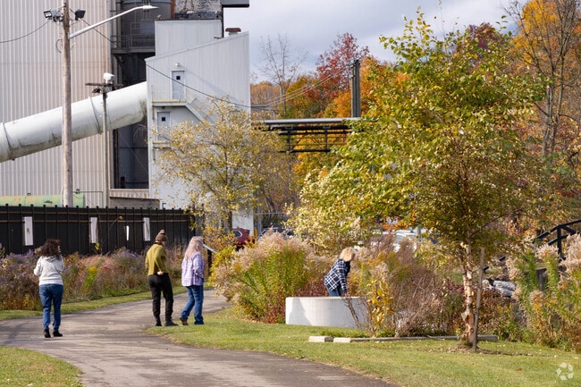 The Jamestown River Walk combines nature and the old industrial area of near Forest Heights.