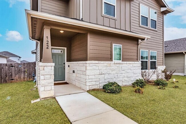 Building Photo - 122 Fairmeadow Downs Dr