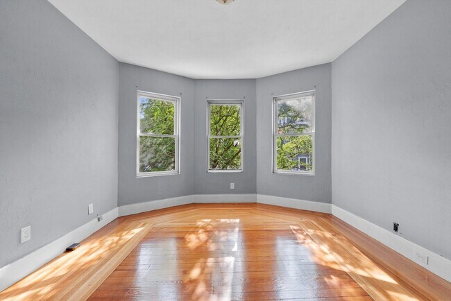 Building Photo - 5 Timothy Ave