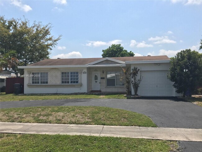Foto del edificio - 6812 Doral