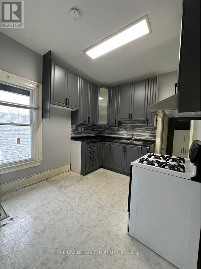 Photo du bâtiment - 22 Haynes Ave