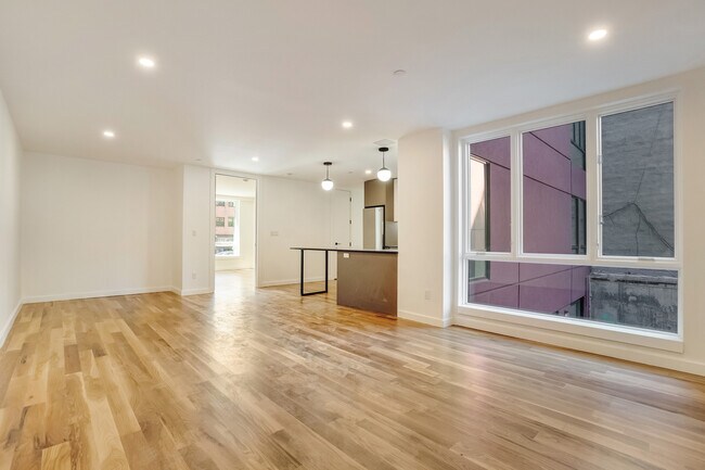 Building Photo - 1515 Park Pl