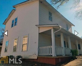Building Photo - 422 Meriwether St