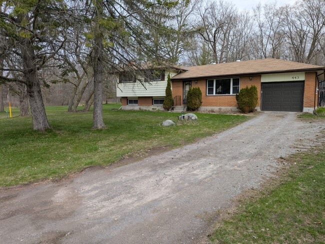 Photo du bâtiment - 443 Meyers Creek Rd