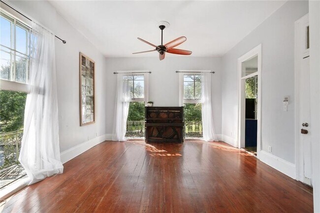 Foto del edificio - 1703 Coliseum Street Unit 2