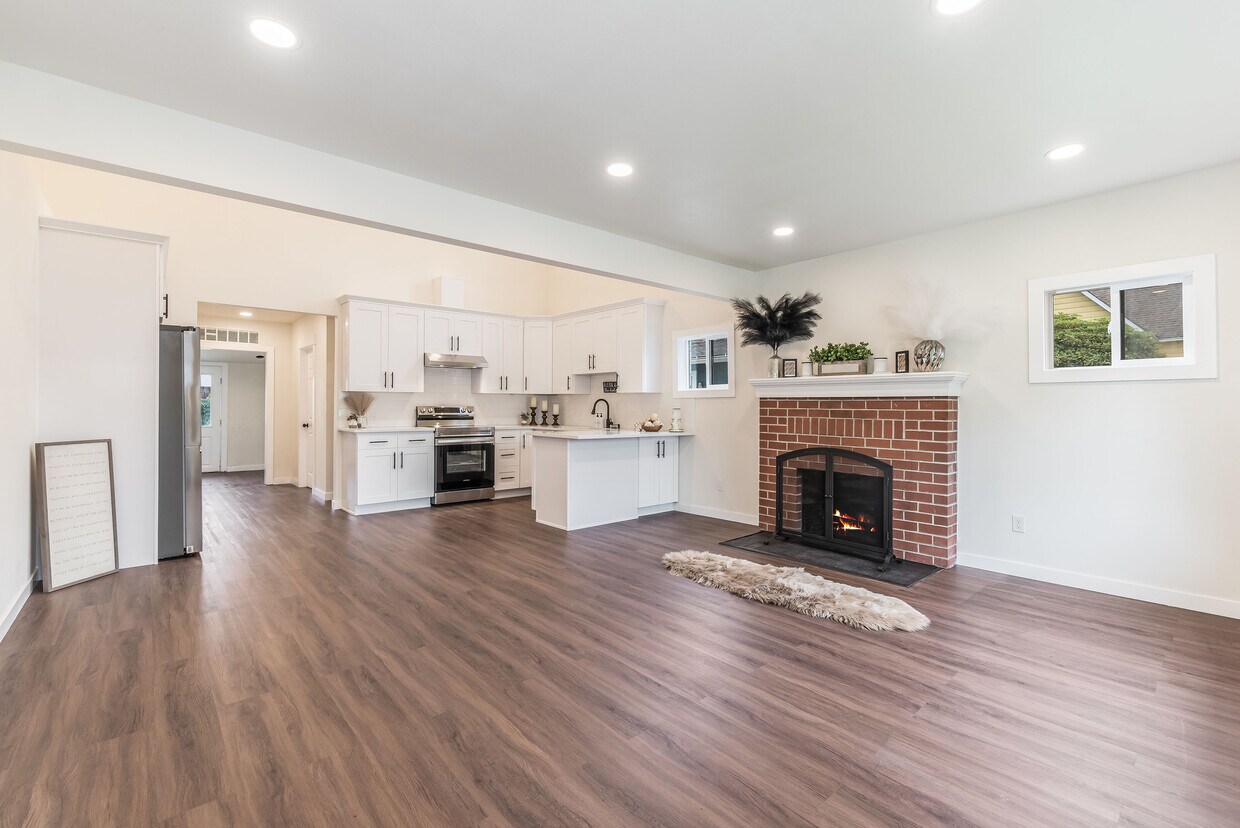 706 7th Ave NW, Puyallup, WA 98371 House Rental in Puyallup, WA