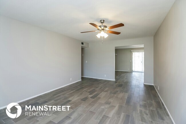 Building Photo - 4924 W Villa Rita Dr