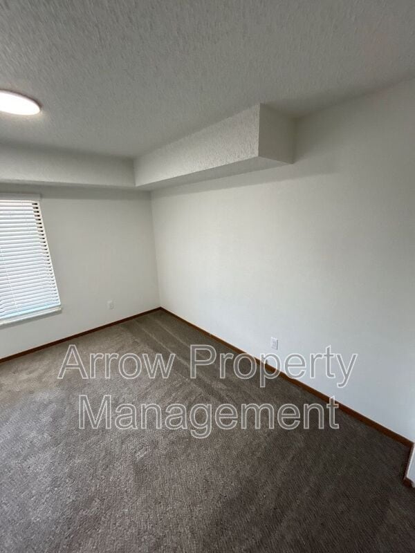 Building Photo - 205 E Arbor Ave