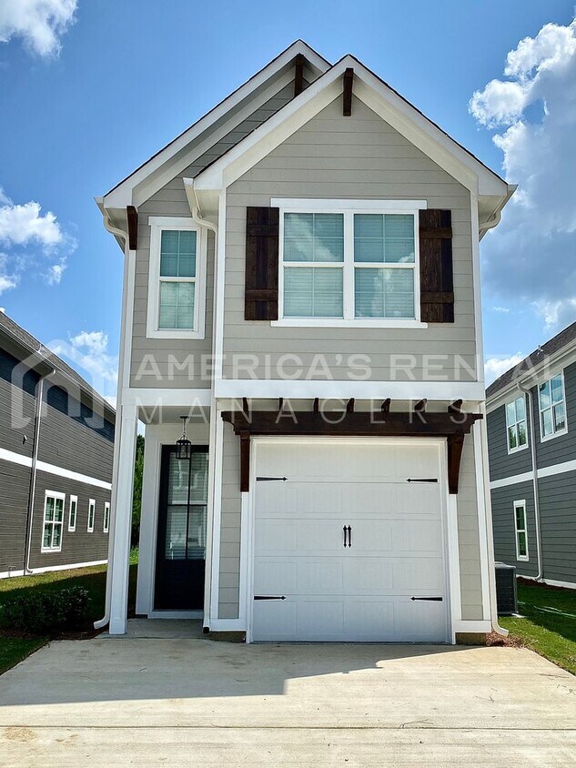 Primary Photo - Home for Rent in Calera, AL!!! $500 GIFT C...