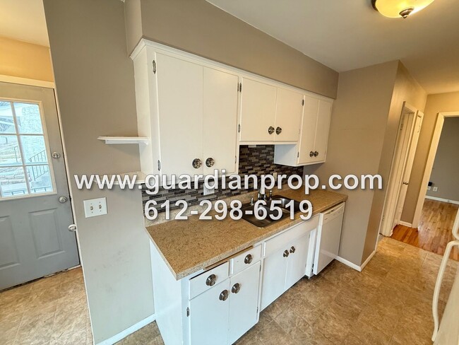 Foto del edificio - 1266-1268 Saint Paul Ave