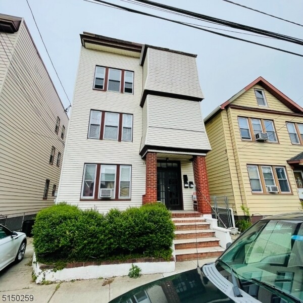 Foto del edificio - 386 N 6th St