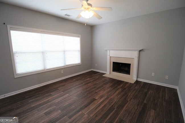 Building Photo - 6763 Grand Hickory Dr