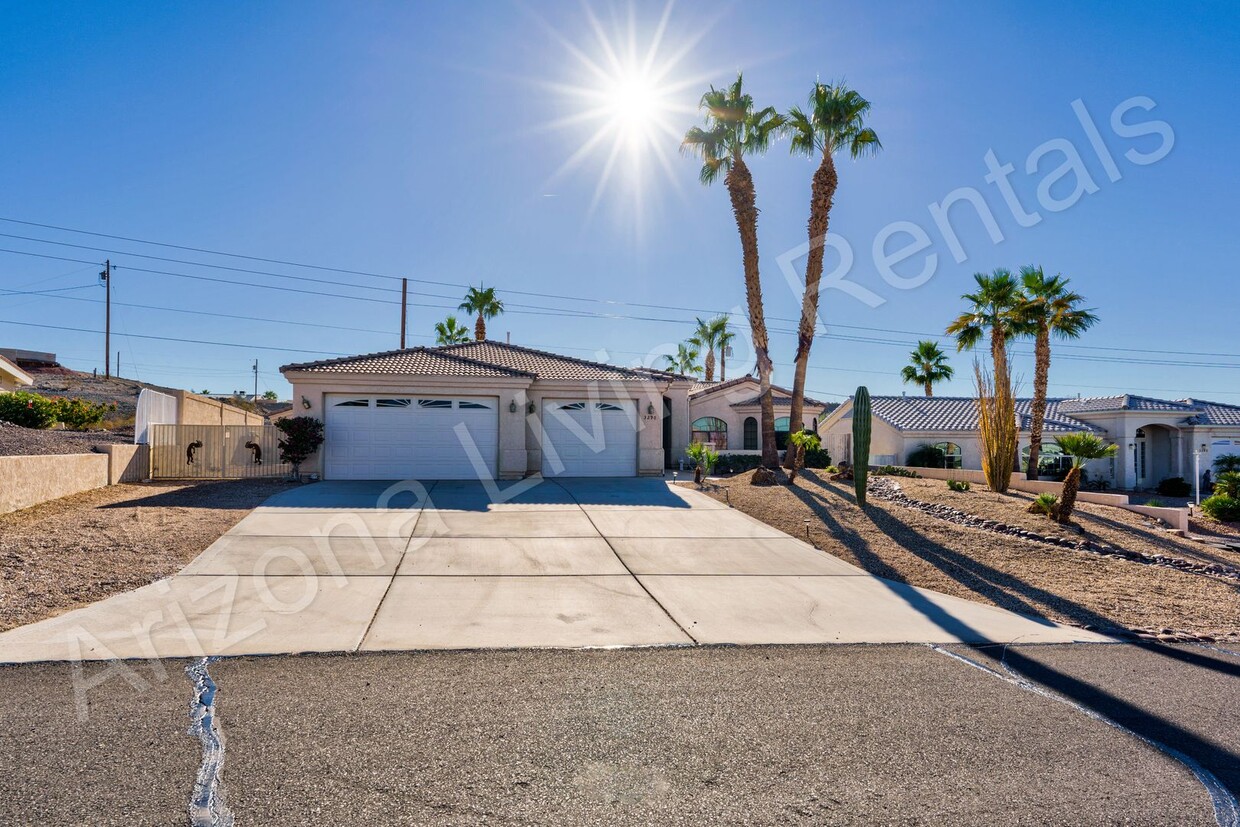 Primary Photo - FURNISHED POOL HOME