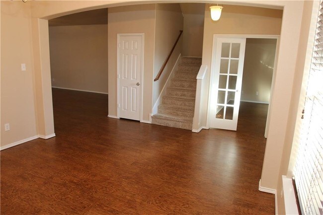 Building Photo - 109 Cliffbrook Dr