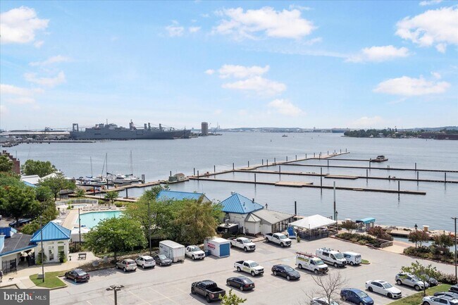 Building Photo - 2702 Lighthouse Point E