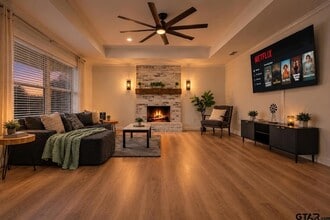 Building Photo - 10801 Harvest Wood Dr