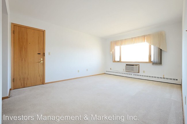 Foto del edificio - 2028 5th St NW
