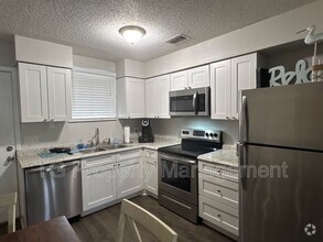 Building Photo - 2121 Gordon Ave