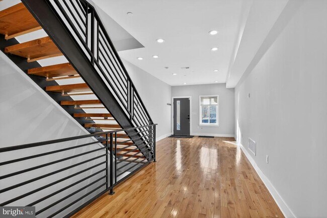 Foto del edificio - 431 W Norris St