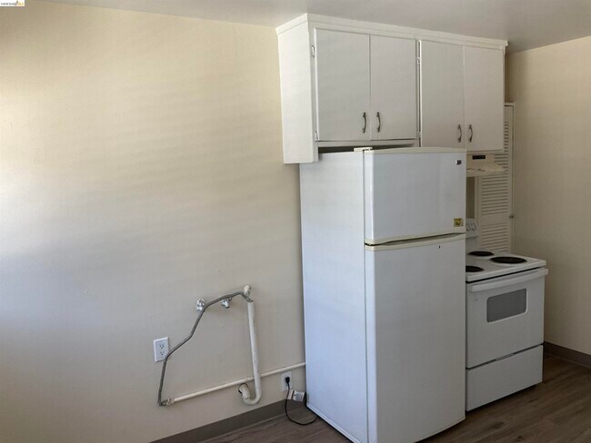 Foto del edificio - 510 McLaughlin St