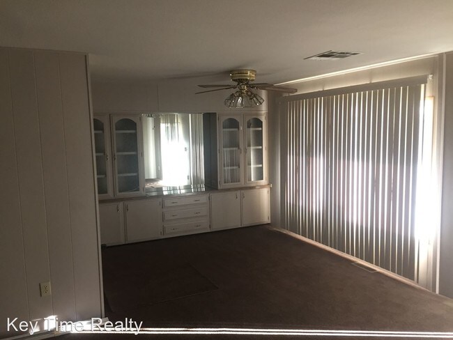 Building Photo - 2152 Whitewater Dr
