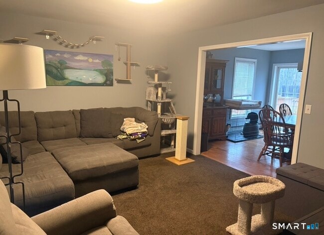 Foto del edificio - 939 N Main St