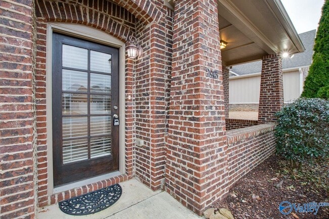 Building Photo - 2915 Magnolia Park Drive Southeast