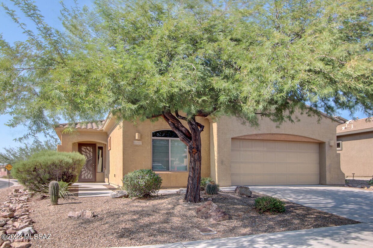 Primary Photo - 12707 N Gentle Rain Dr