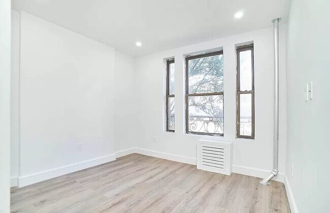 Building Photo - 219 13th Street