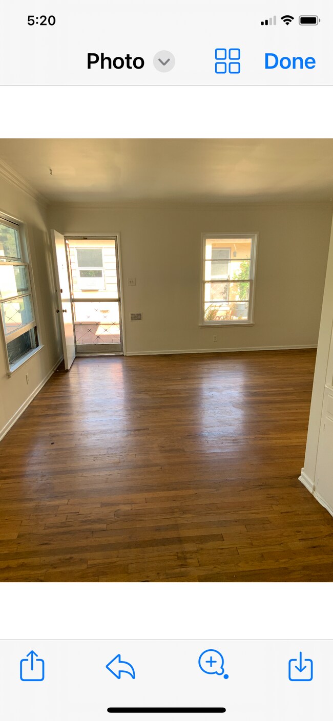 Foto del edificio - 2460 Corinth Ave