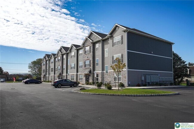 Foto del edificio - 1210 Eaton Ave
